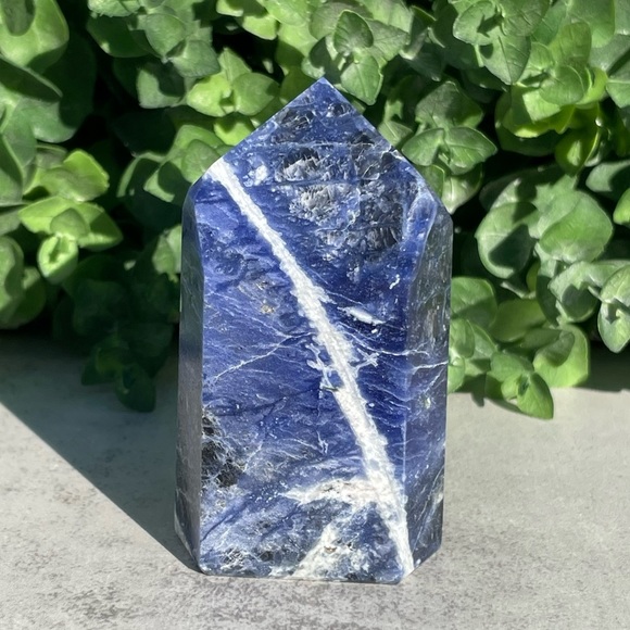 Sodalite Crystal Tower - Picture 1 of 17
